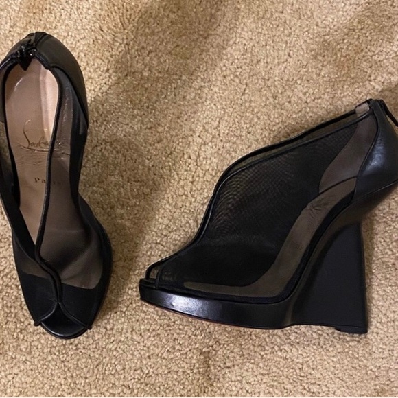 🌹 Christian Louboutin Janet Wedges Booties 🌹 - Picture 3 of 10